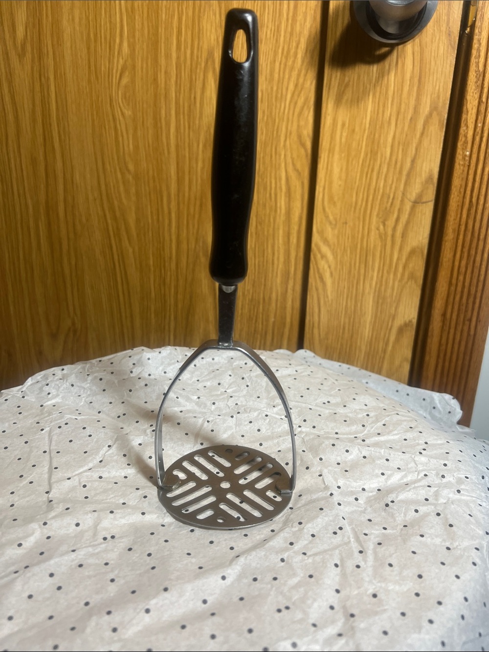 Vintage Black-Handled Stainless Steel Potato Masher - Smooth Mashing Performanc